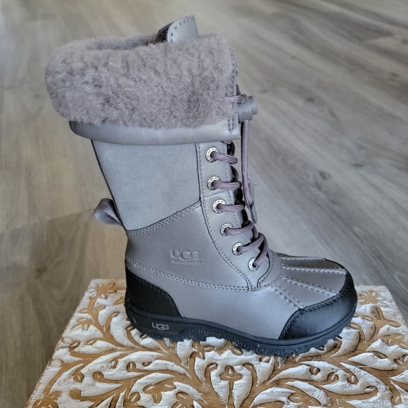 UGG Kids Butte II Togle Tall CWR Snow Boot - Picture 5 of 10